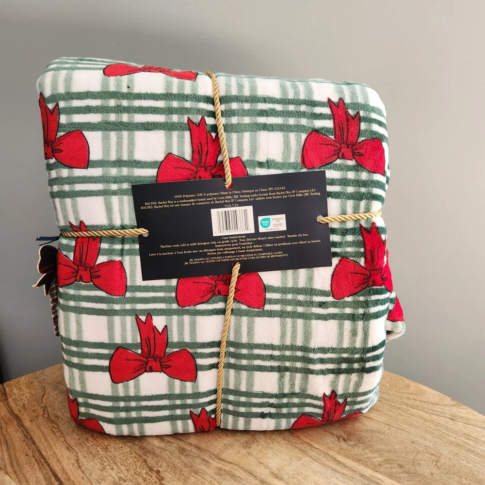 Rachel Roy Flannel Plush Christmas Green Plaid and Red Bow Blanket NWT
